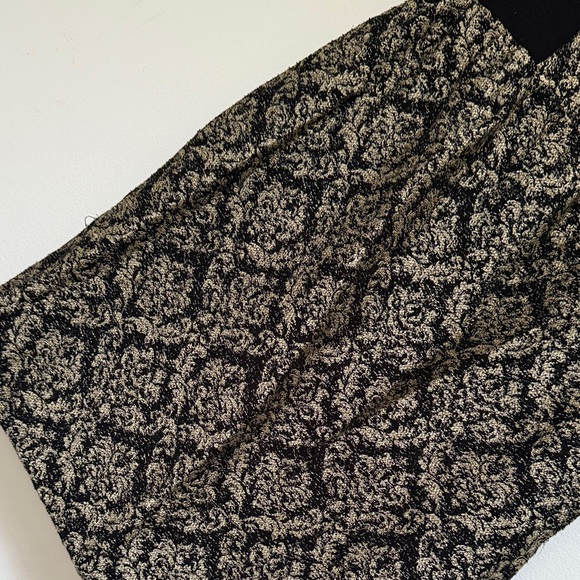 Loft Womans gold dress - Picture 3 of 6